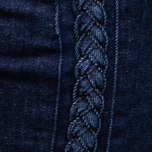 JUDY BLUE WIDE LEG CROP JEANS WITH BRAID DETAIL - SIZE 29 / 9 - Picture 8 of 9